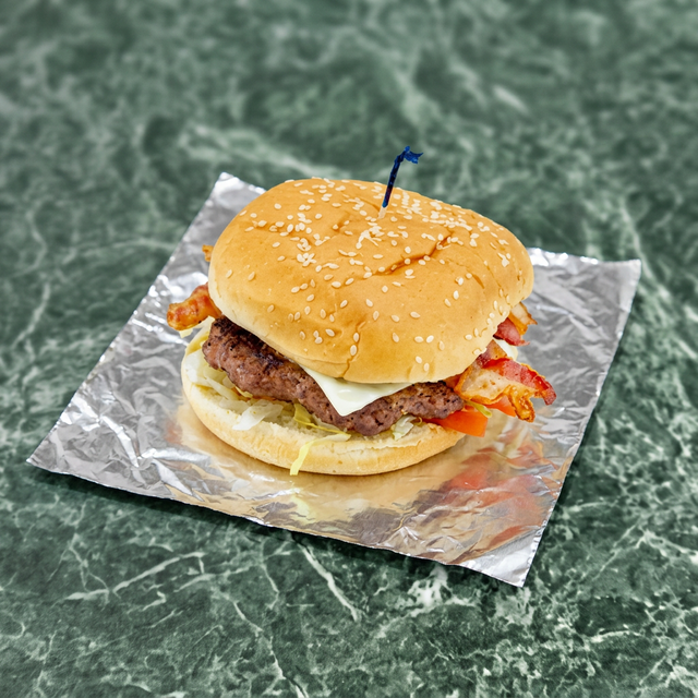 Bacon Cheeseburger.