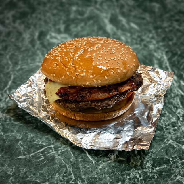 TNT Burger 8oz.